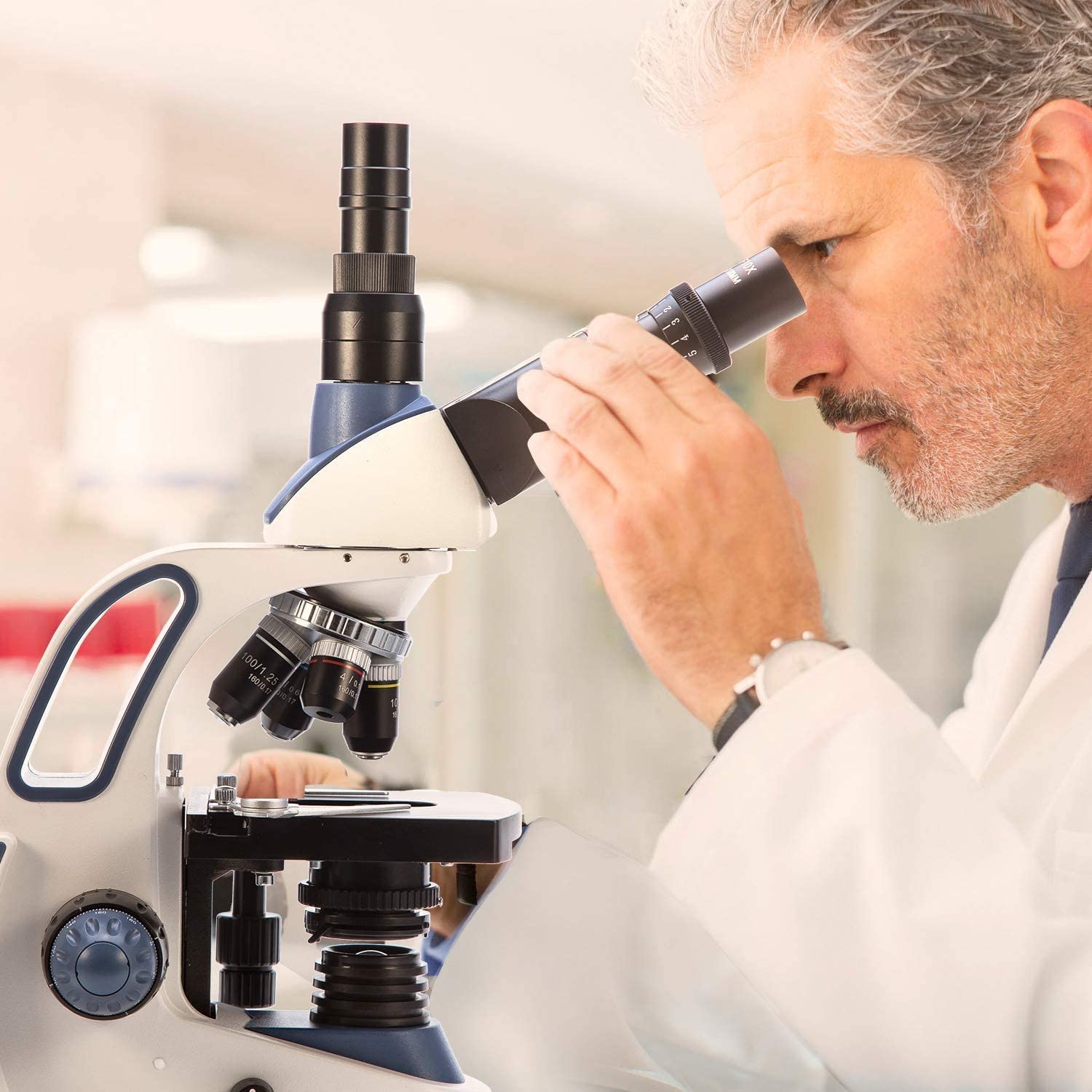 swift-sw380t-microscopio-trinocular-40x-2500x-con-platina-mec-nica-doble-capa image 7